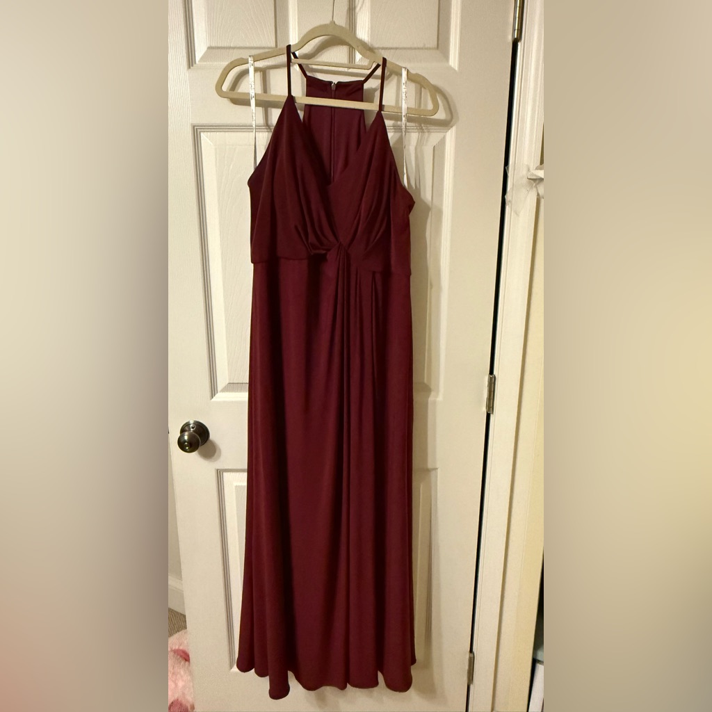 Elegant Wine / Burgundy Maxi Dress Size 16
